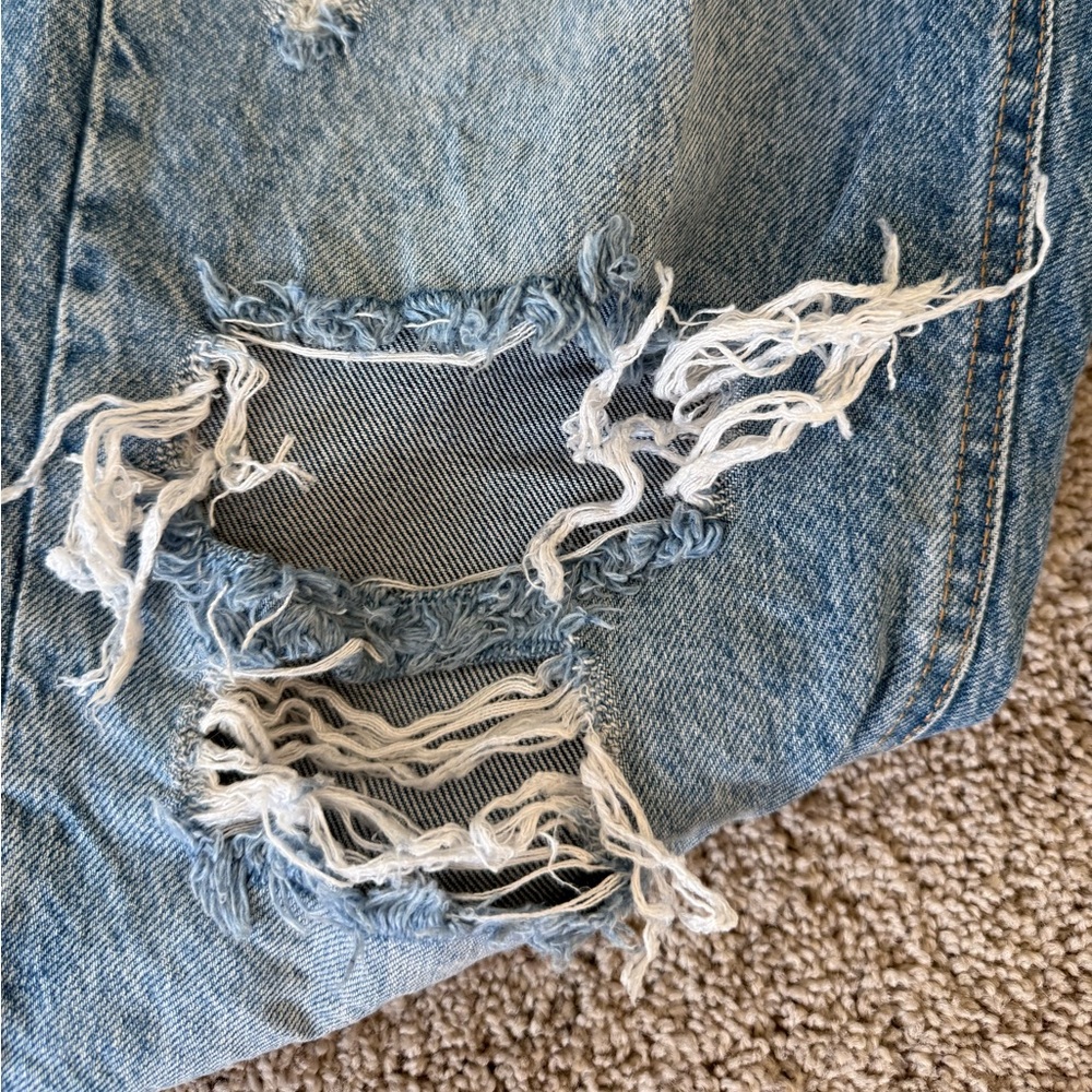Free People We The Free Tapered Baggy Boyfriend Distressed Jeans Women's 29 - Picture 5 of 9